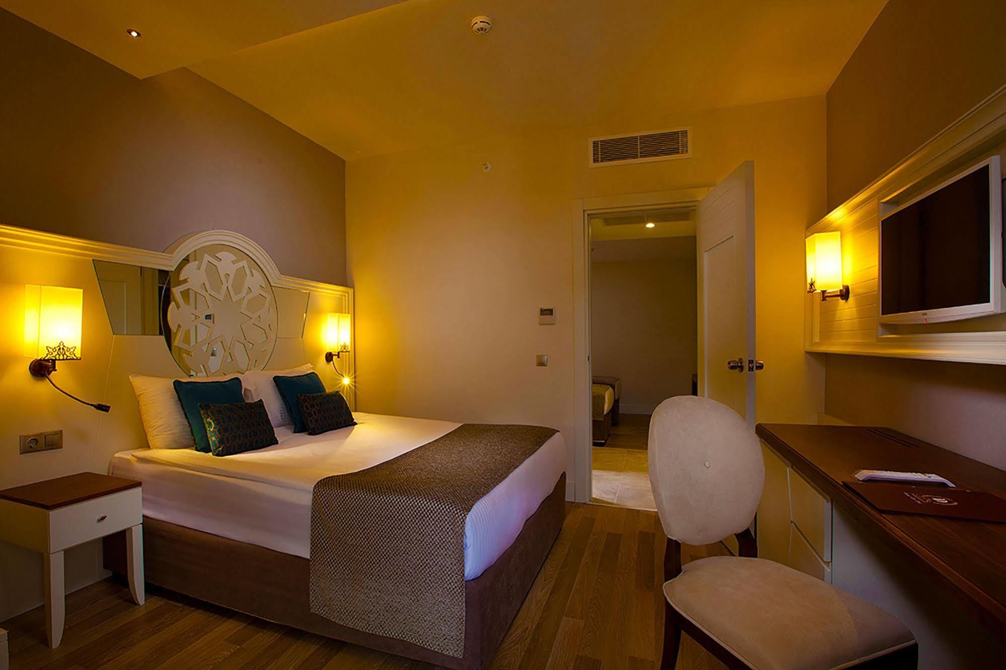 Diamond Elite Hotel & Spa - Adults Only Side Esterno foto