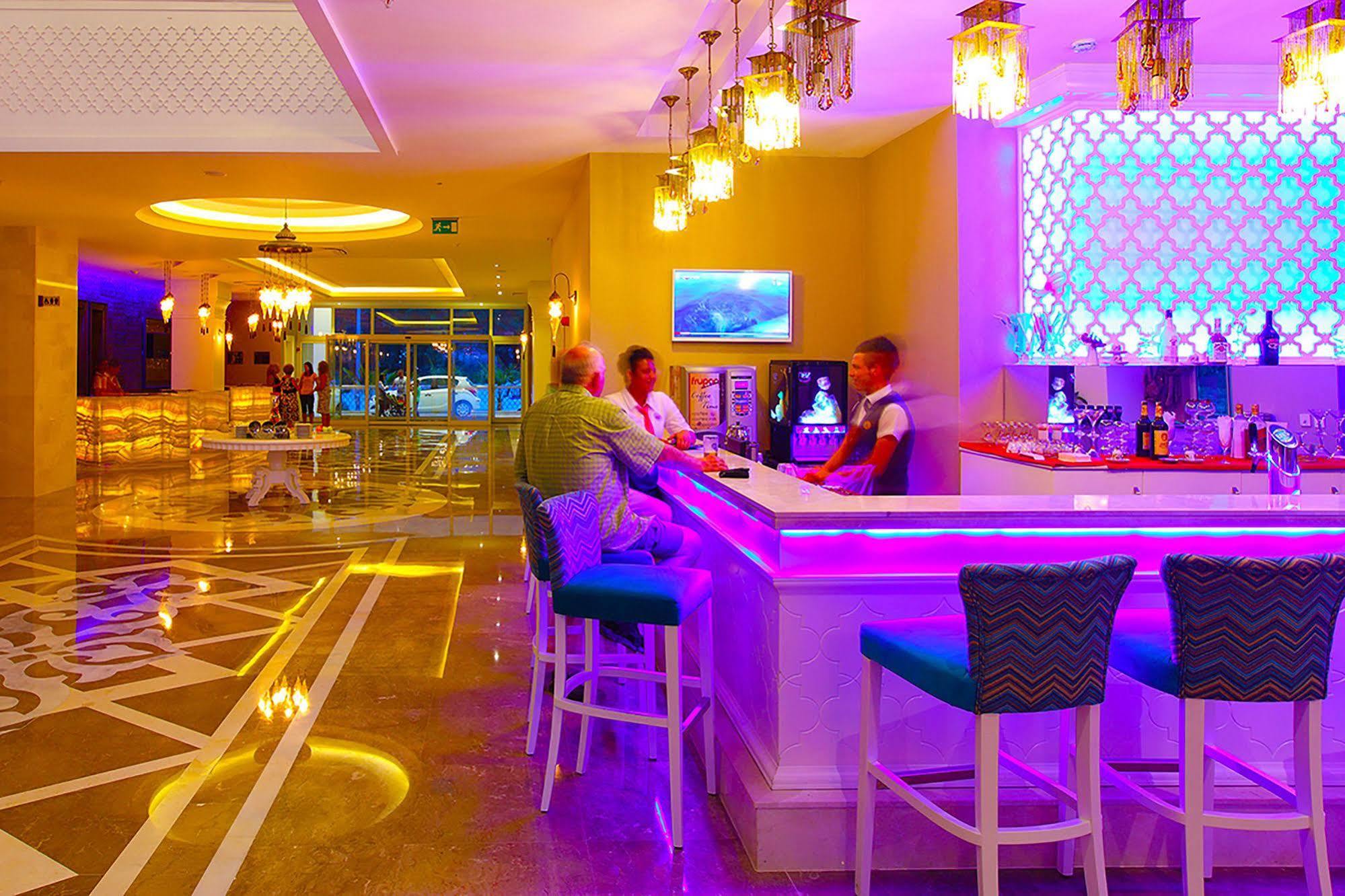 Diamond Elite Hotel & Spa - Adults Only Side Esterno foto